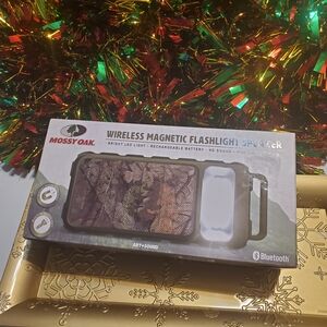 Mossy Oak Camouflage Bluetooth Flashlight Speaker